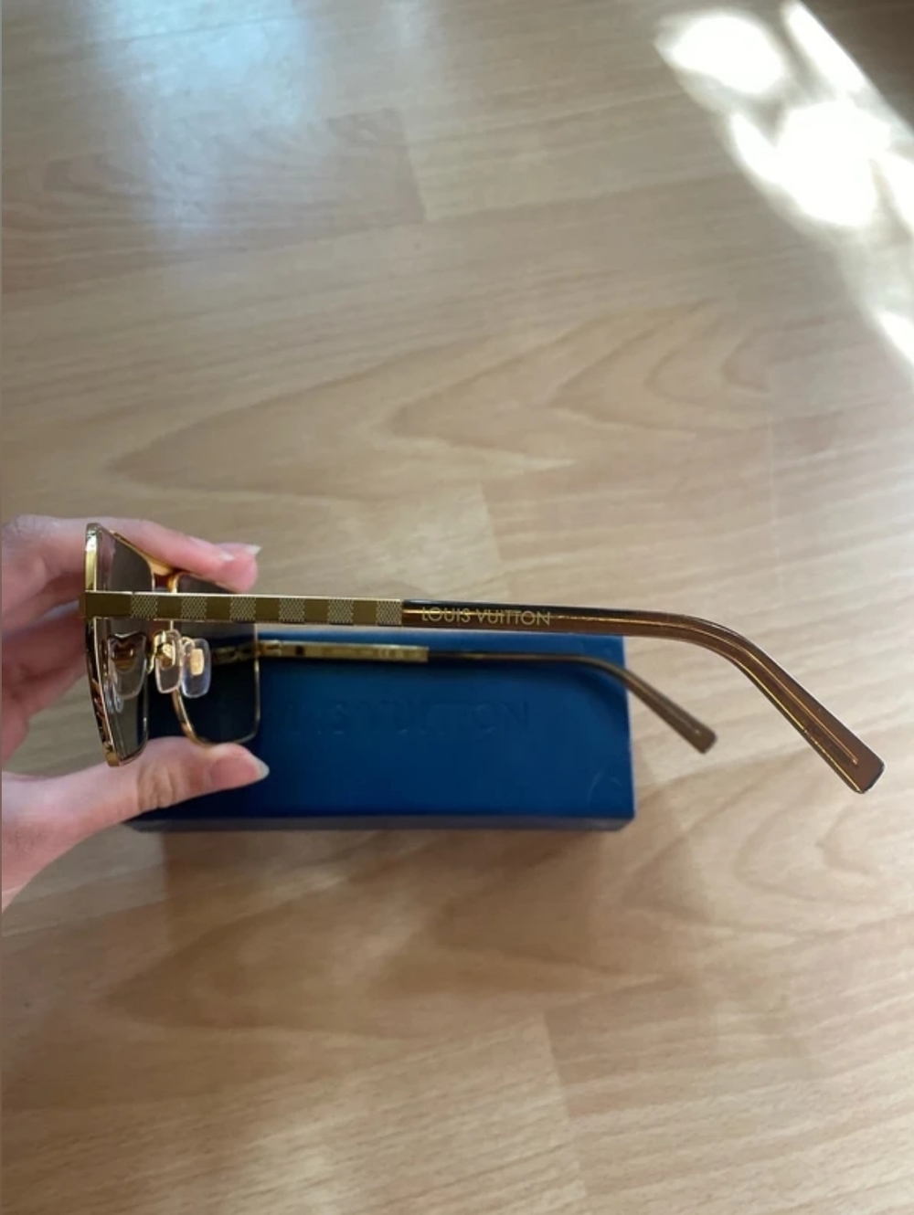 Louis Vuitton Attitude Sunglasses - Picture 4 of 16